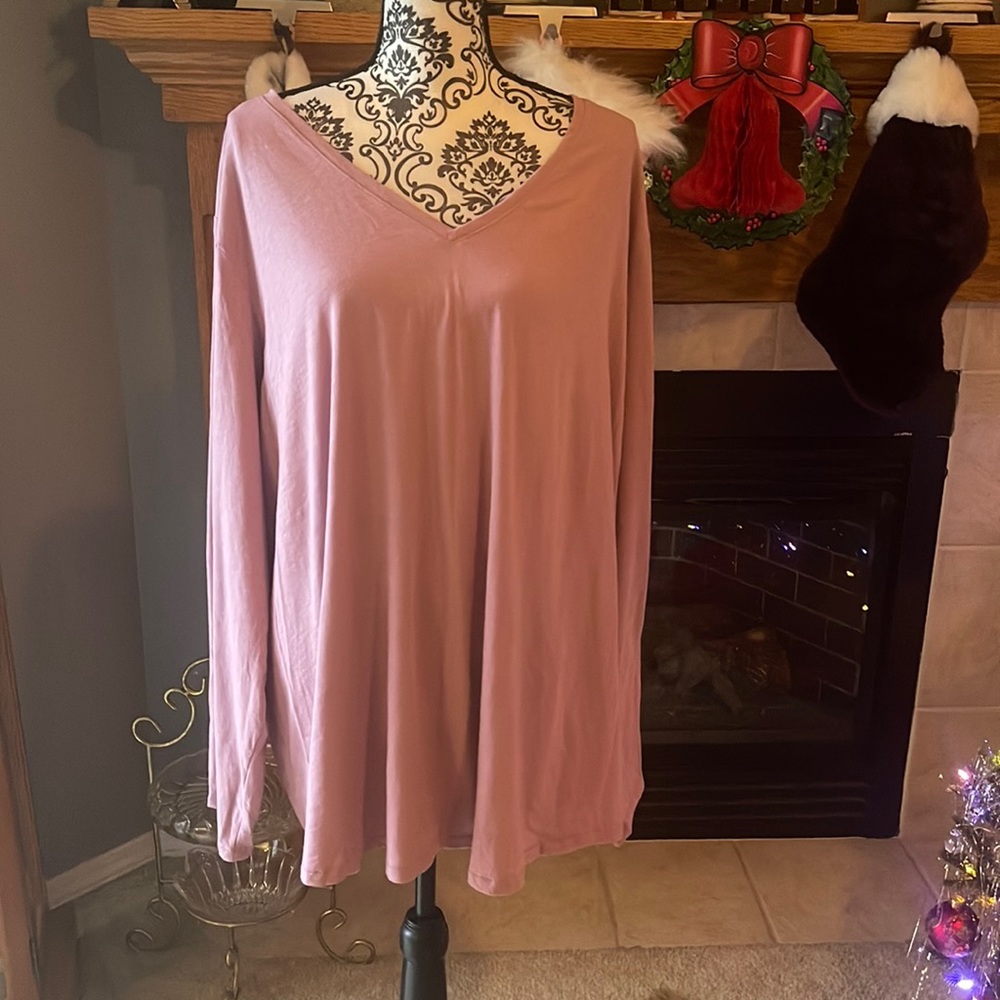 💗3/$12💗 Plus Size Evri Everday Long Sleeve V Neck Tee NWOT